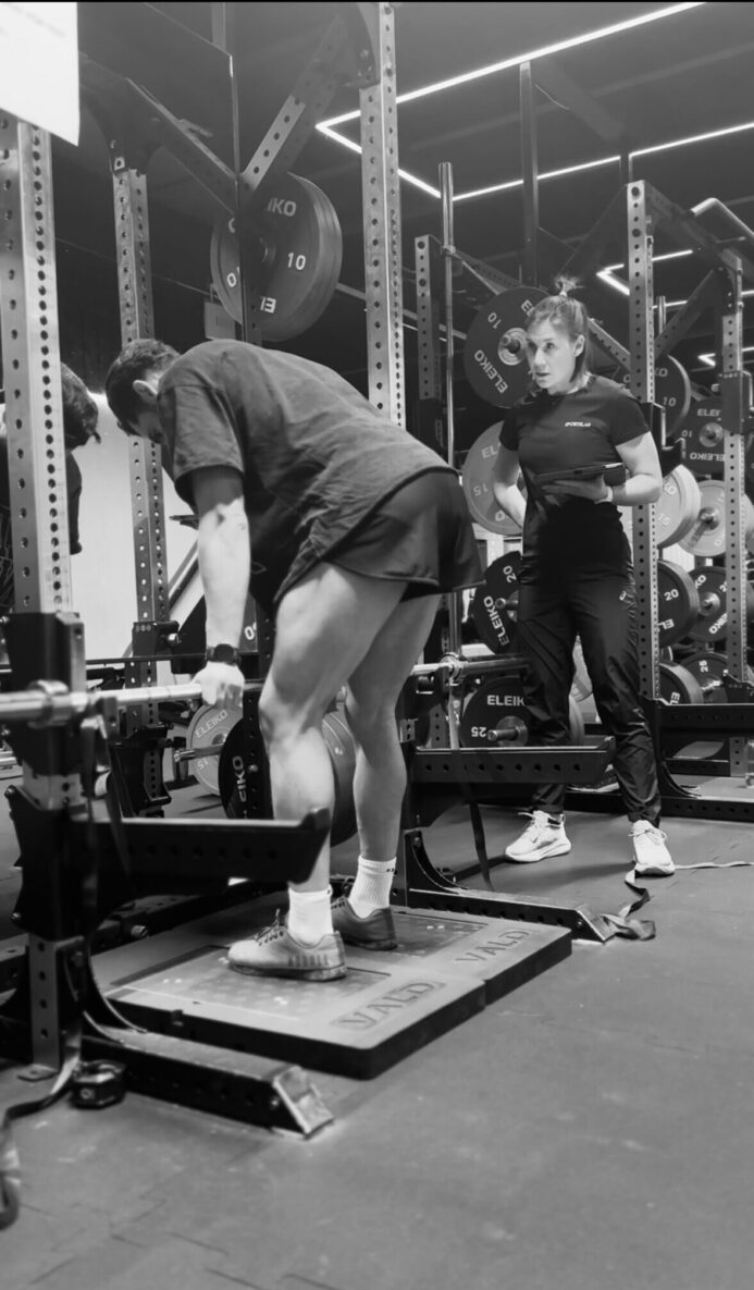 STYRKETESTER OCH LÖPTEKNIKANALYS